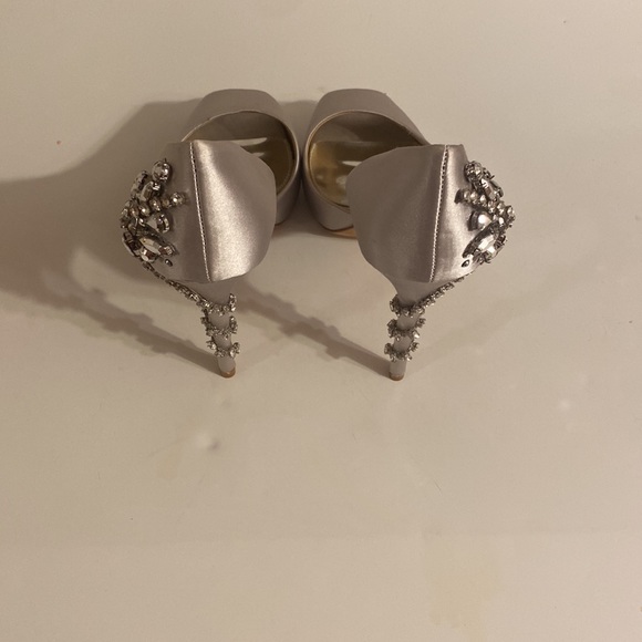 ANTONIO MELANI CAREAN SATIN RHINESTONE JEWEL DETAIL PEEP-TOE PUMP (R) - Picture 6 of 11